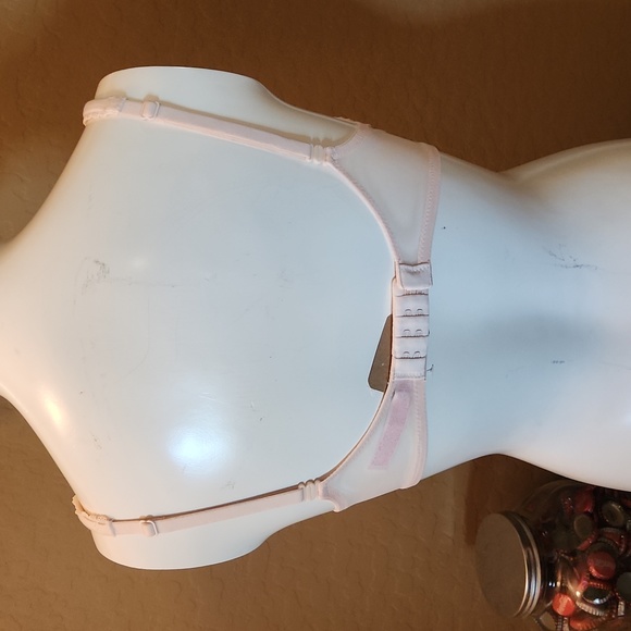 Victorias Secret Cream and Pink Lace Bra (0692) - Picture 4 of 5